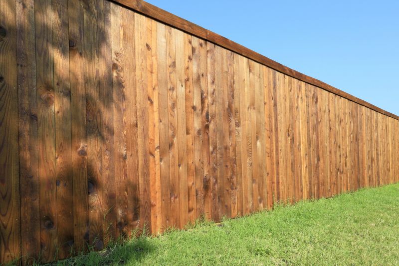Seasonal Fence Maintenance